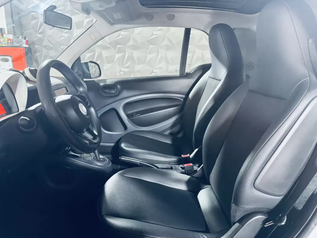Smart ForTwo 2015 - 8490 EUR, 97800 km - 97800km - foto 31 de 31