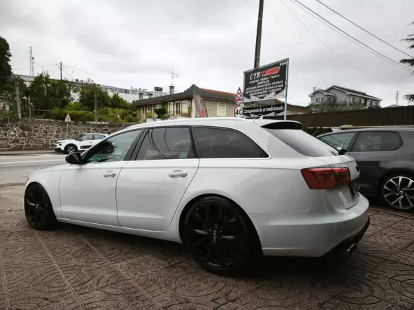 Audi A6 Avant 2012 - 21500 EUR, 246000 km - AUTO.MOTO.pt - 246000km - foto 12 de 32