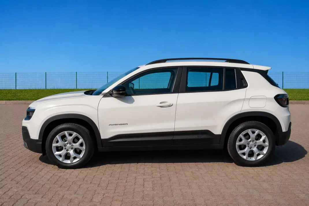 Jeep Avenger 2024 - 21900 EUR, 55789 km - 55789km - foto 3 de 15