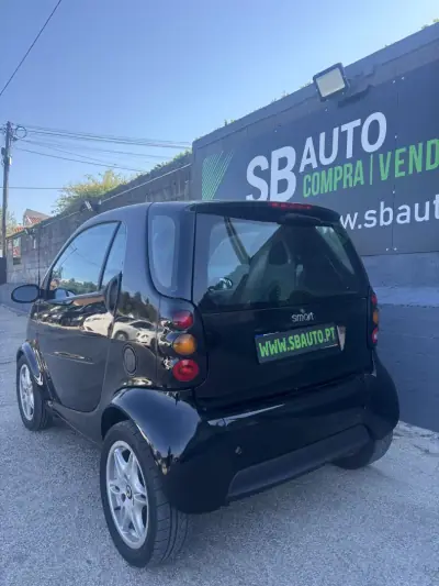 Smart ForTwo Coupé 2001 - 2500 EUR, 201000 km - AUTO.MOTO.pt - 201000km - foto 4 de 17