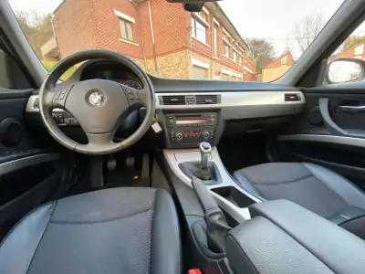 BMW 318 2011 - 8900 EUR, 96199 km - AUTO.MOTO.pt - 96199km - foto 9 de 14