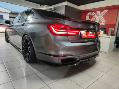 BMW 740 2018 - 30750 EUR, 246000 km - AUTO.MOTO.pt - 246000km - foto 7 de 40