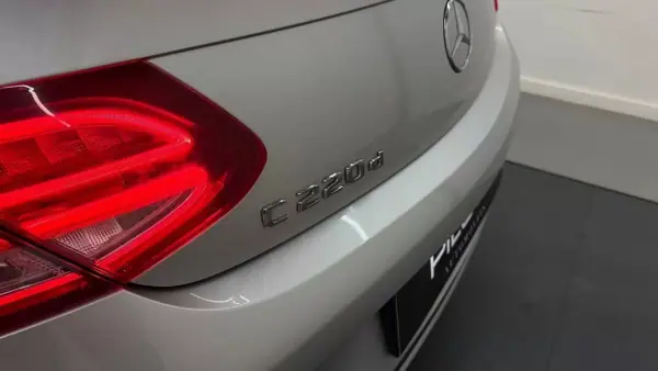 Mercedes-Benz C 220 2017 - 27990 EUR, 160170 km - AUTO.MOTO.pt - 160170km - foto 14 de 29