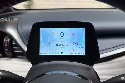 BYD Atto 3 2023 - 27950 EUR, 7718 km - AUTO.MOTO.pt - 7718km - foto 57 de 60