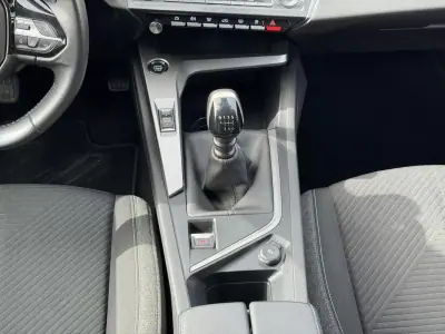 Peugeot 308 2022 - 17900 EUR, 109000 km - AUTO.MOTO.pt - 109000km - foto 27 de 48