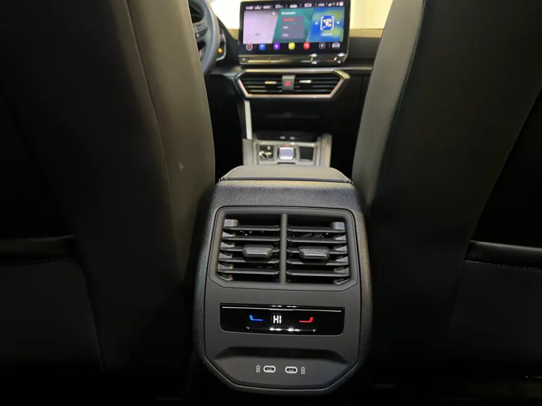Cupra Formentor 2022 - 29990 EUR, 48000 km - AUTO.MOTO.pt - 48000km - foto 39 de 52
