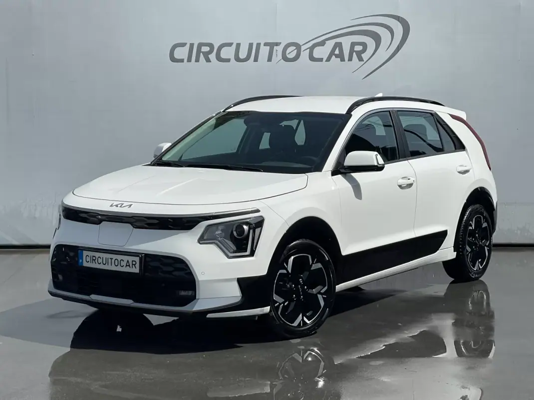 Kia Niro EV 2022 - 25850 EUR, 52642 km - AUTO.MOTO.pt - 52642km - foto 1 de 44