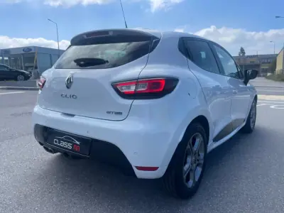 Renault Clio 2018 - 11850 EUR, 60877 km - AUTO.MOTO.pt - 60877km - foto 13 de 25