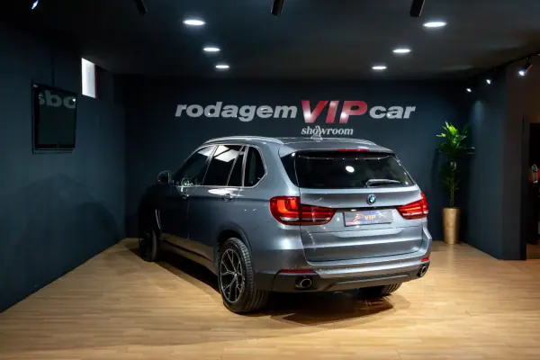 BMW X5 2015 — foto 3 de 21