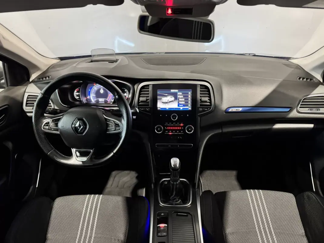 Renault Mégane Sport Tourer 2017 - 13900 EUR, 196500 km - 196500km - foto 13 de 51