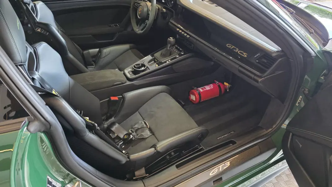 Porsche 992 2021 - 235000 EUR, 15666 km - AUTO.MOTO.pt - 15666km - foto 52 de 61