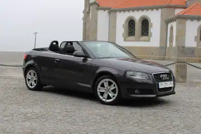 Audi A3 Cabrio 2009 - 11990 EUR, 180000 km - AUTO.MOTO.pt - 180000km - foto 2 de 42