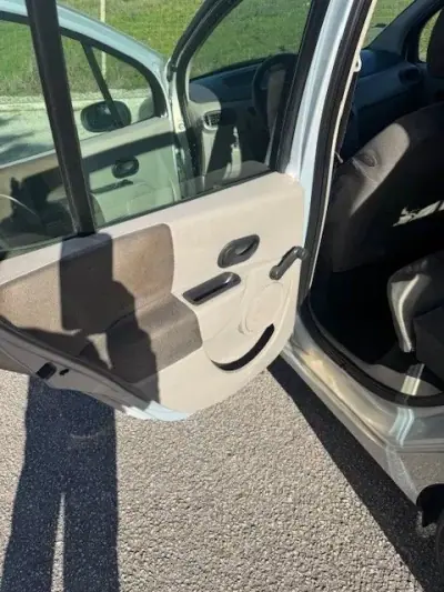 Renault Modus 2005 - 2500 EUR, 284633 km - AUTO.MOTO.pt - 284633km - foto 13 de 17