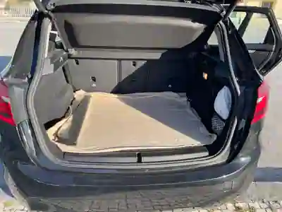 BMW 225xe Active Tourer 2019 - 16500 EUR, 81000 km - 81000km - foto 10 de 11