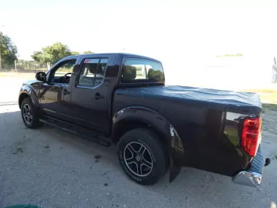 Nissan Navara 2014 - 20500 EUR, 190000 km - foto 4 de 31