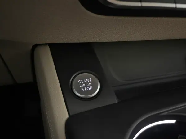 Audi A4 Avant 2017 - 19500 EUR, 148000 km - AUTO.MOTO.pt - 148000km - foto 27 de 35