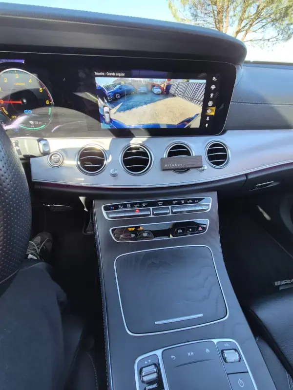 Mercedes-Benz E 300 2022 - 40000 EUR, 157000 km - AUTO.MOTO.pt - 157000km - foto 29 de 41