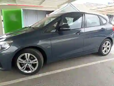 BMW 216 Active Tourer 2016 — foto 5 de 7