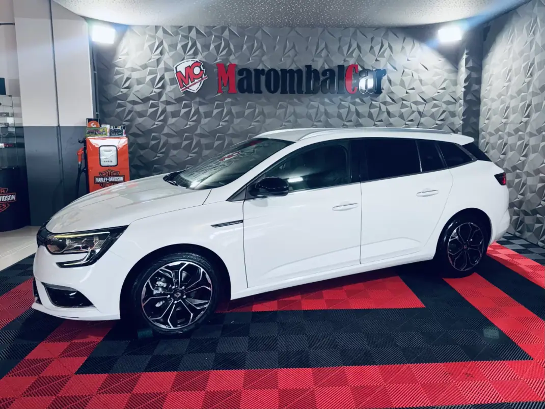 Renault Mégane Sport Tourer 2018 - 9990 EUR, 200608 km - 200608km - foto 9 de 26