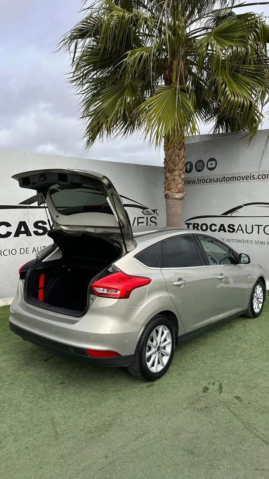 Ford Focus 2015 - 13500 EUR, 117793 km - 117793km - foto 8 de 26