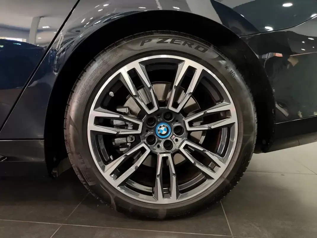 BMW i5 2024 - 53500 EUR, 29000 km - 29000km - foto 30 de 58