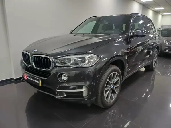 BMW X5 2015 — foto 2 de 40