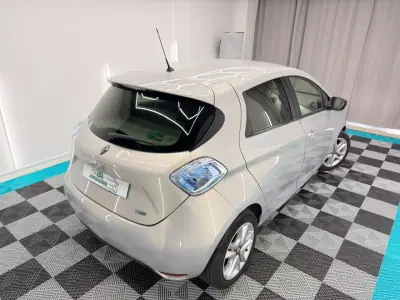 Renault Zoe 2019 - 10500 EUR, 99000 km - 99000km - foto 8 de 19