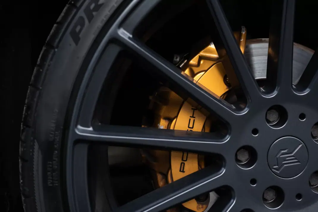 Porsche Macan 2014 - 35600 EUR, 199000 km - AUTO.MOTO.pt - 199000km - foto 14 de 47