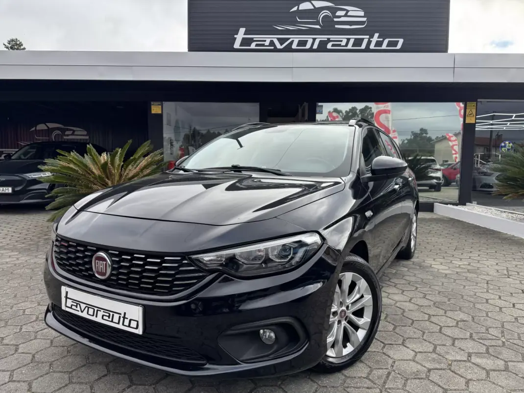 Fiat Tipo Station Wagon 2017 - 8990 EUR, 194000 km - AUTO.MOTO.pt - 194000km - foto 1 de 37