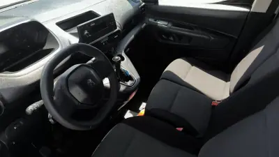 Peugeot 2020 - 13950 EUR, 107308 km - AUTO.MOTO.pt - 107308km - foto 8 de 8