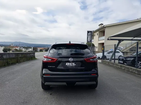 Nissan Qashqai 2019 - 18990 EUR, 106000 km - AUTO.MOTO.pt - 106000km - foto 6 de 41