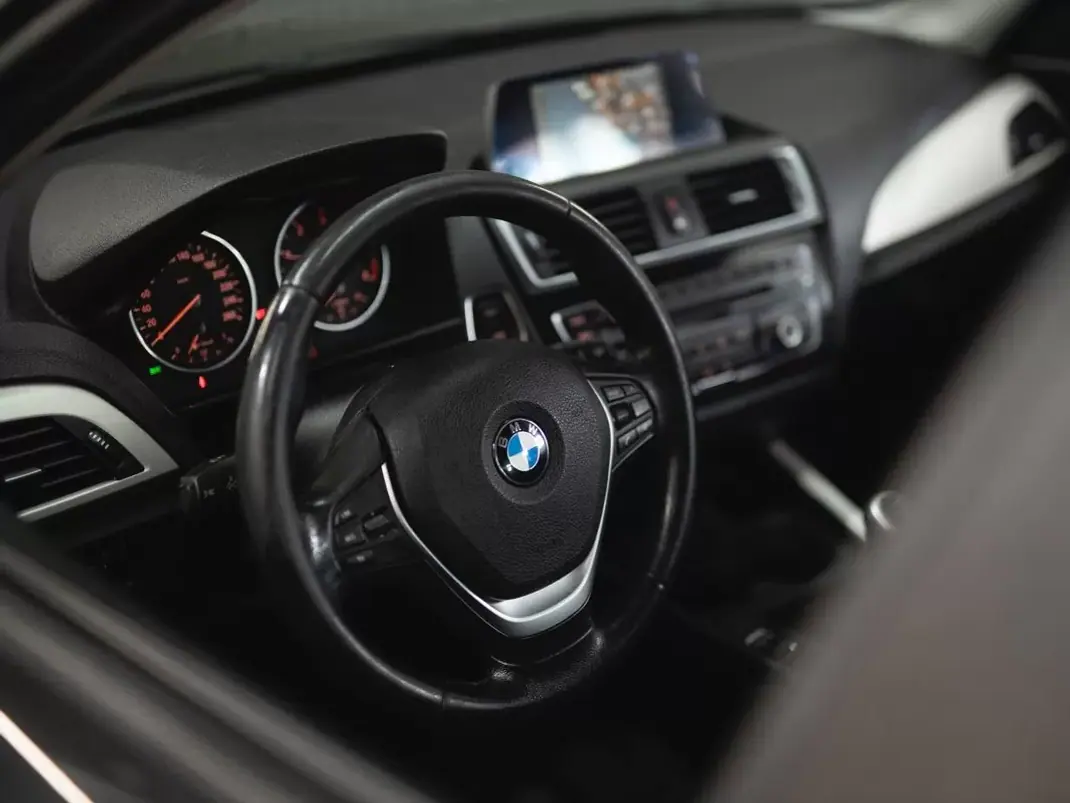 BMW 116 2016 - 9990 EUR, 246092 km - 246092km - foto 12 de 19