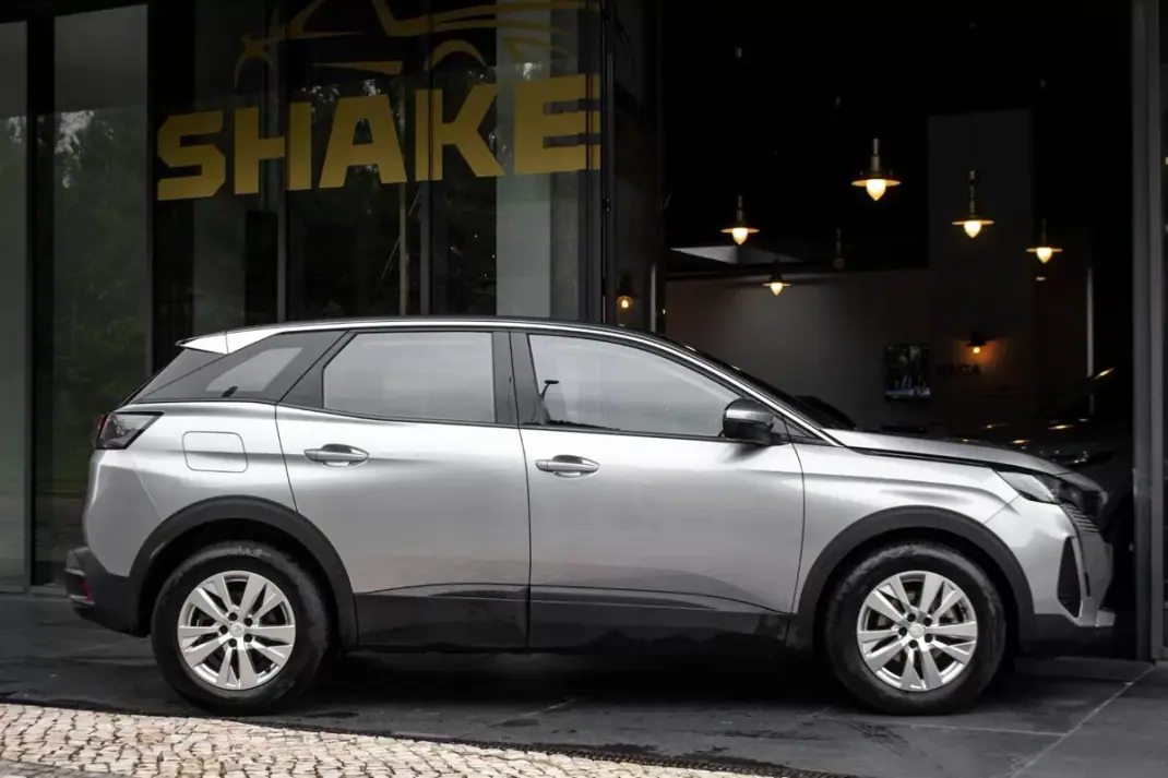 Peugeot 3008 2021 - 17490 EUR, 156618 km - AUTO.MOTO.pt - 156618km - foto 5 de 40
