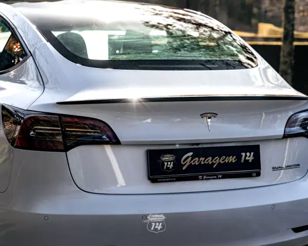Tesla Model 3 2022 - 32990 EUR, 121900 km - AUTO.MOTO.pt - 121900km - foto 33 de 36