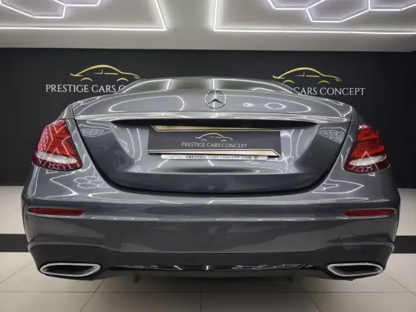Mercedes-Benz E 220 2018 - 32950 EUR, 118099 km - AUTO.MOTO.pt - 118099km - foto 16 de 48