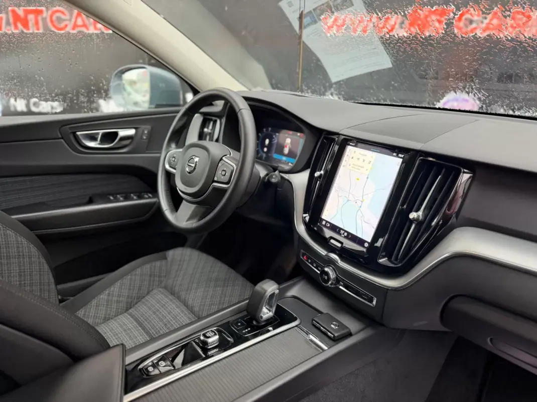 Volvo XC 60 2022 - 29750 EUR, 197509 km - AUTO.MOTO.pt - 197509km - foto 6 de 21