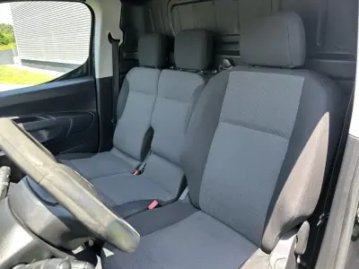 Citroën Berlingo 1.5 Hdi 2020 - 12900 EUR, 120000 km - AUTO.MOTO.pt - 120000km - foto 26 de 53