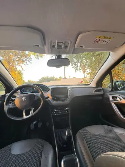 Peugeot 2008 2014 - 14500 EUR, 75896 km - AUTO.MOTO.pt - 75896km - foto 7 de 11
