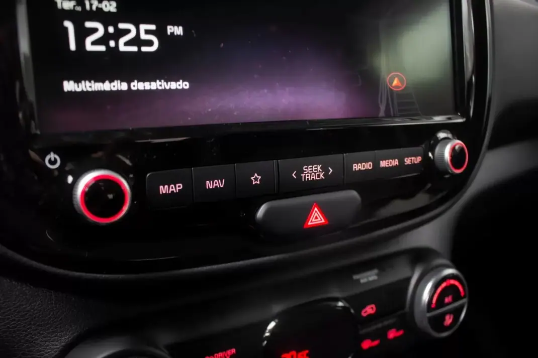 Kia e-Soul 2022 - 18900 EUR, 38143 km - AUTO.MOTO.pt - 38143km - foto 29 de 46