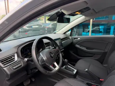 Renault Clio 2021 - 14900 EUR, 122000 km - AUTO.MOTO.pt - 122000km - foto 8 de 12