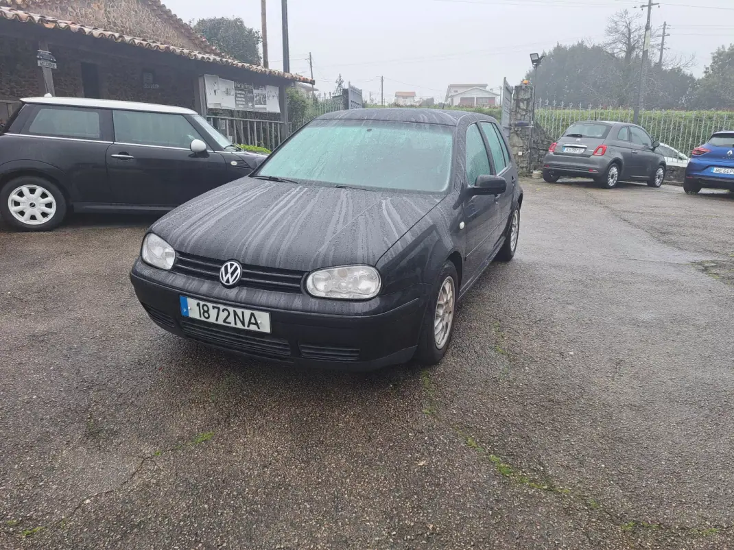 Volkswagen Golf 1999 - 2350 EUR, 207071 km - AUTO.MOTO.pt - 207071km - foto 2 de 7