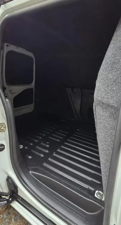 Peugeot 2021 - 12250 EUR, 171000 km - AUTO.MOTO.pt - 171000km - foto 18 de 20