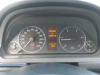 Mercedes-Benz A 200 2010 - 7890 EUR, 186918 km - 186918km - foto 6 de 11