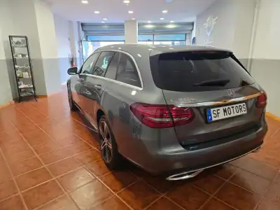 Mercedes-Benz C 300 2020 - 30980 EUR, 98799 km - AUTO.MOTO.pt - 98799km - foto 5 de 47