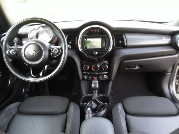 MINI 3 Portas 2018 - 18490 EUR, 164000 km - AUTO.MOTO.pt - 164000km - foto 34 de 53