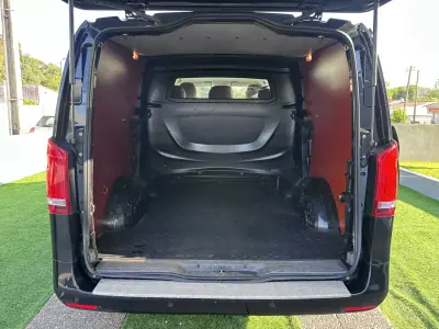 Mercedes-Benz Vito Tourer 2015 - 24900 EUR, 320000 km - AUTO.MOTO.pt - 320000km - foto 20 de 57
