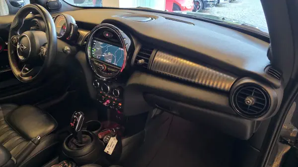 MINI Cooper 2019 - 24900 EUR, 114062 km - AUTO.MOTO.pt - 114062km - foto 51 de 61