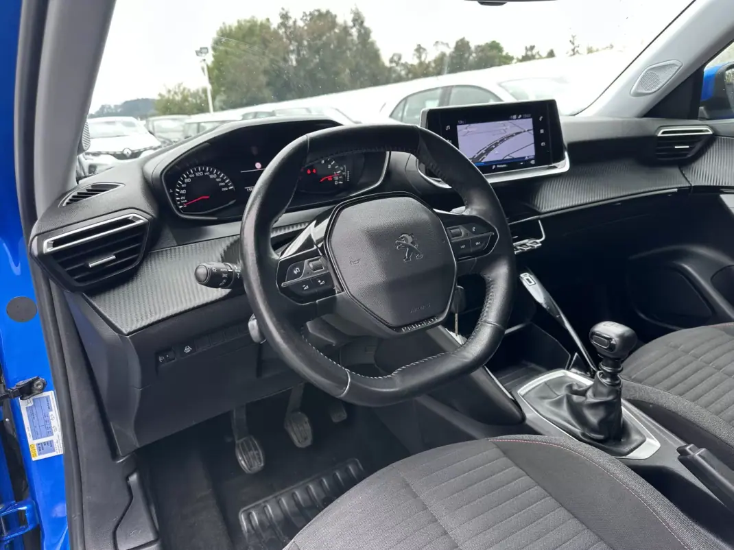 Peugeot 2008 2021 - 14900 EUR, 159000 km - AUTO.MOTO.pt - 159000km - foto 13 de 31