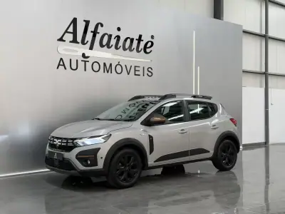 Dacia Sandero 2023 — foto 3 de 35