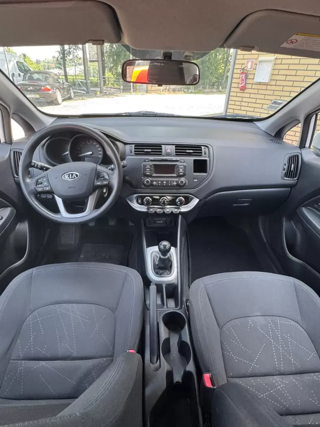 Kia Rio 2011 - 7400 EUR, 155000 km - AUTO.MOTO.pt - 155000km - foto 11 de 11